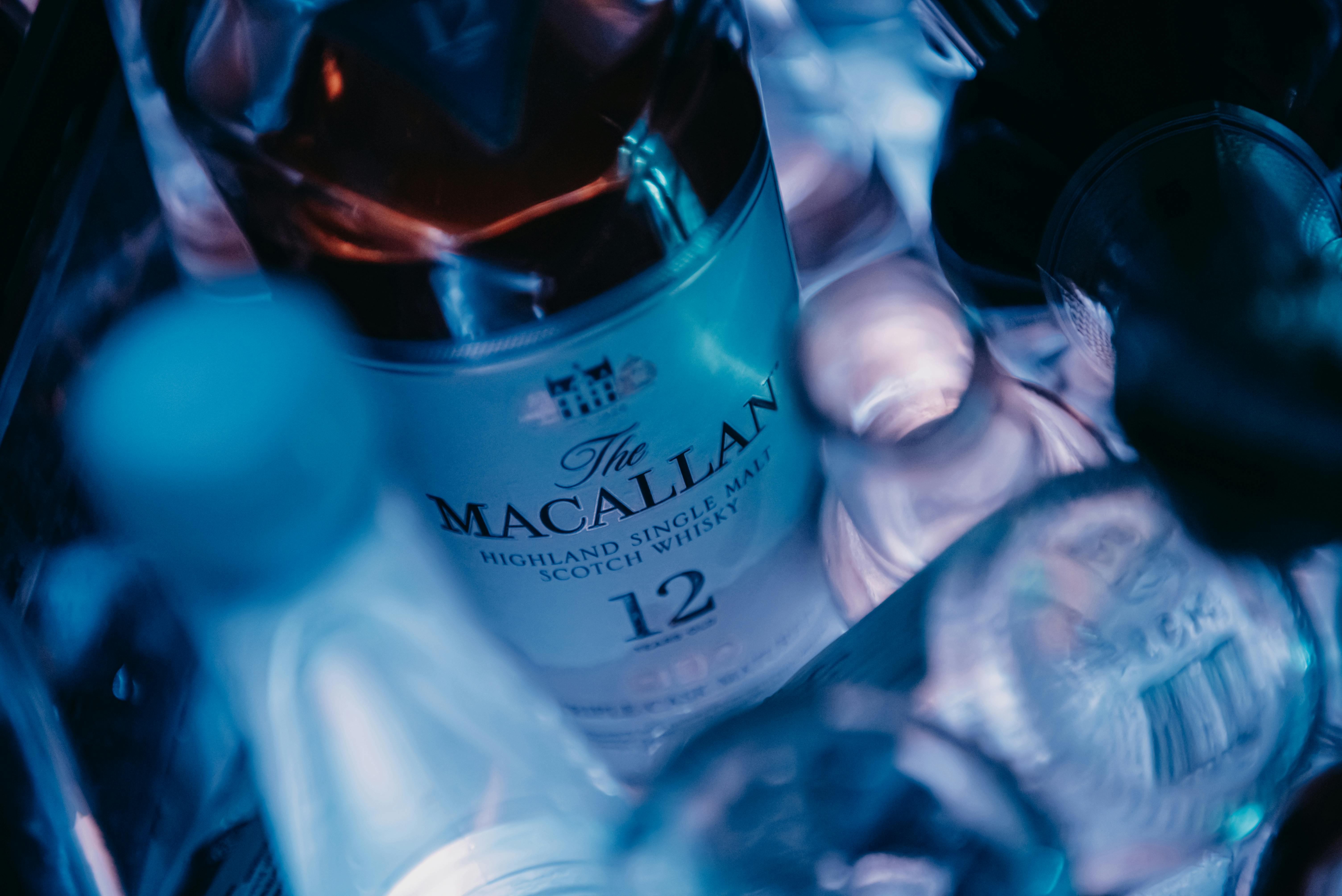 Macallan 12, eine Flasche einer der wertvollsten Whiskymarken der Welt. Quelle: Xuân Thống Trần, Pexels